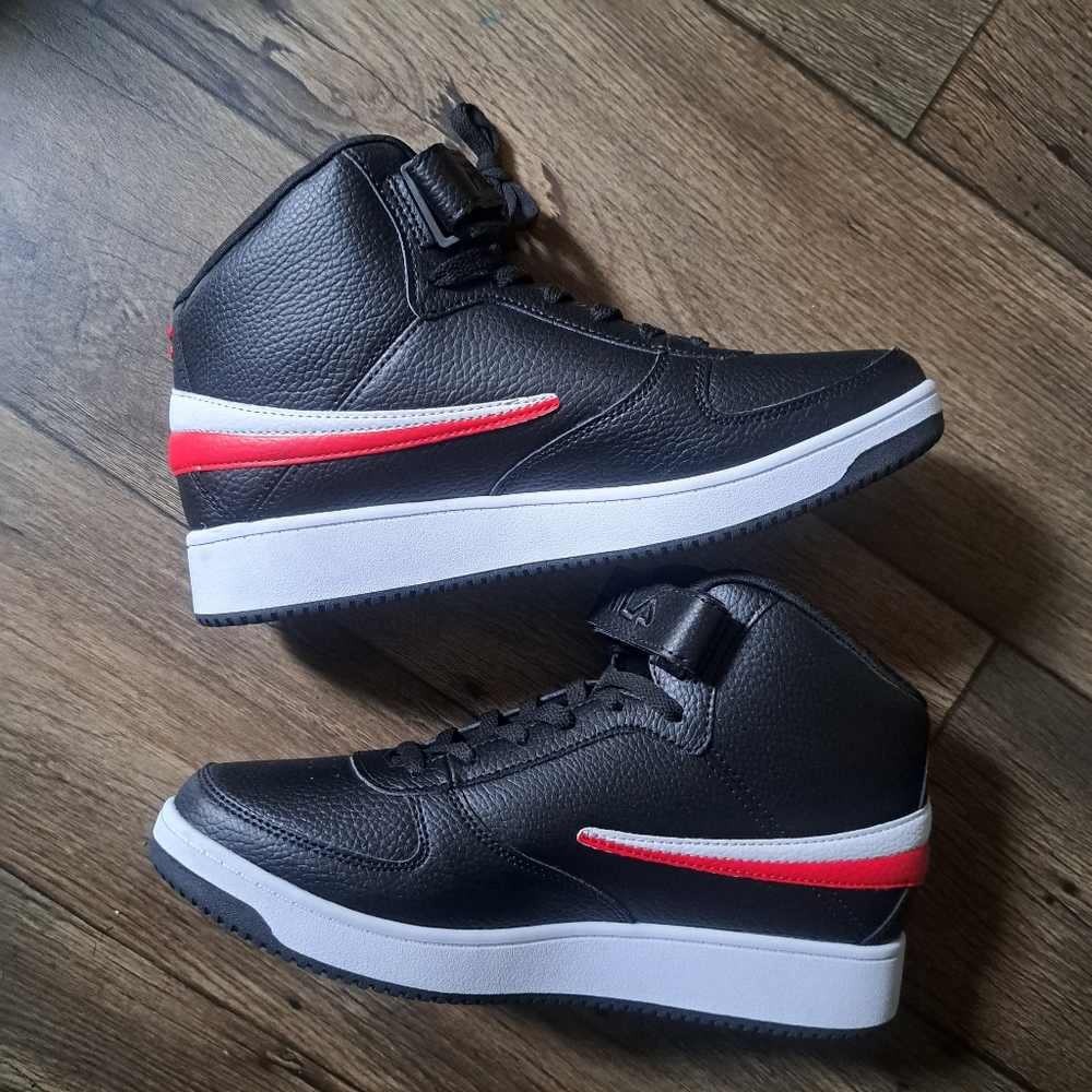 Black and Red High-Top Men's Sneakers Fila Size 11 . 5